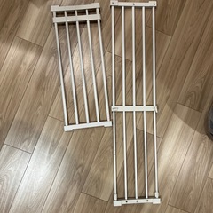 【差し上げます】突っ張り物置の画像