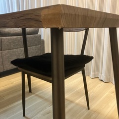 ダイニングテーブル　5点セットの画像