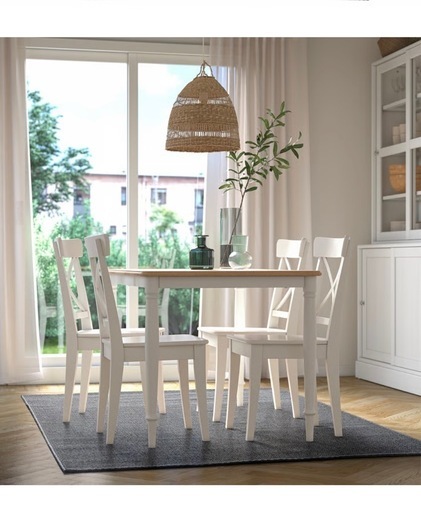 人気で美品ですIKEA ラグ　モームルカーペット　