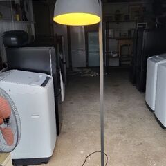 IKEAスタンドライトの画像