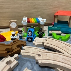 BRIOブリオの木製レールセット　トーマスの画像