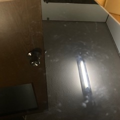 ガラステーブルの画像