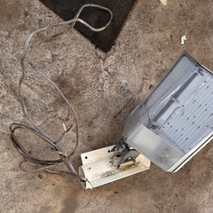 屋外用 LED 投光器 外灯 スポットライト 動作不明 ジャンク品の画像