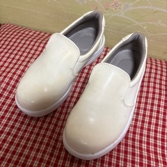 白い厚底ズック　22センチの画像