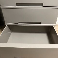 洋服タンス ベージュの画像