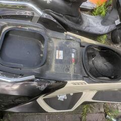 マグザム250　SG21J　書付き　フロント事故車　エンジン始動OK！　ヤマハ　ビックスクーター　修理ベース、部品取り車などにの画像