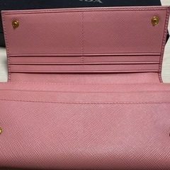 PRADA 長財布の画像