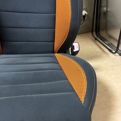 マーチ　12SR 純正シート　運転席側の画像