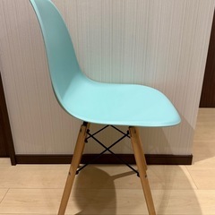 マナベ　アンリ　ダイニングチェアの画像