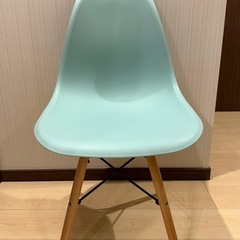 マナベ　アンリ　ダイニングチェアの画像