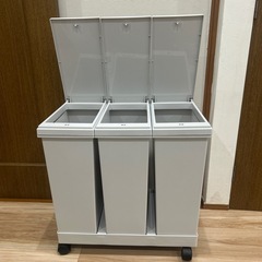 ニトリ／3分別ゴミ箱　20Lの画像