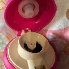 クレヨンしんちゃん　水筒の画像