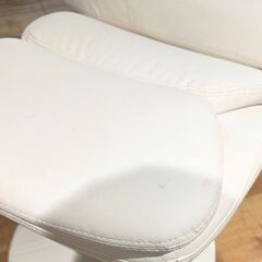 オットマン付 リクライニングチェア  ネイルサロンの画像