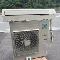 エアコン本体　福岡市内取付料金込み　2012年　ダイキン　14畳　4kw ダイキン 標準取付工事費込 エアコン おもに18畳 室外電源タイプ
