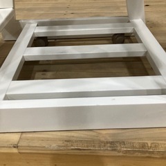 子供用木製椅子の画像