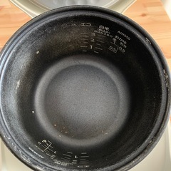 炊飯器3合炊き(白色
の画像