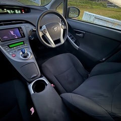 車検付！艶々⭐︎HVバッテリー新品！30後期プリウスS！ナビBluetoothバックカメラ付 新品ハイブリッドバッテリーに交換済みで安心⭐︎の画像