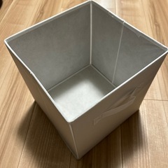 収納ボックス 折りたたみ式 2点セットと突っ張り棒2本の画像