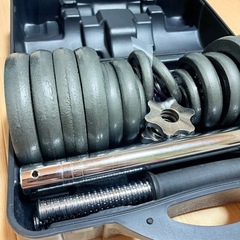 中古美品 ダンベル 可変式 可変式ダンベル15kg 2個セット 鉄アレイの画像