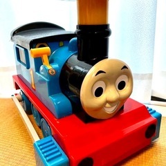 電動トーマス機関車の画像