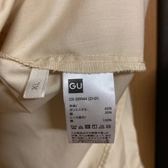 美品gu♡ブラウスXLの画像