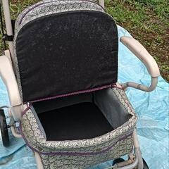 高齢者用買物四輪押し車の画像