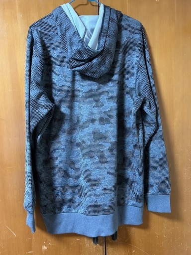 adidas L〜XL アディダス パーカー フーディー カモフラ柄 グレー系　大きいサイズ　L〜XL