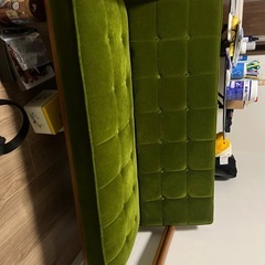 カリモク602人掛けソファーの画像