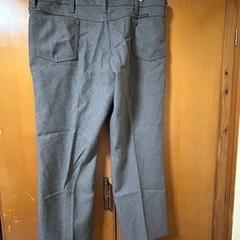 メンズ グレー　Wrangler 42×30 大きいサイズ　薄手　秋物の画像