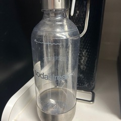 ソーダストリーム　故障品　美品ガスシリンダー付きの画像