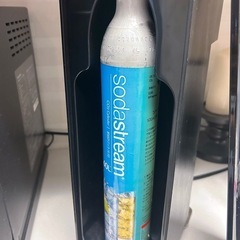 ソーダストリーム　故障品　美品ガスシリンダー付きの画像