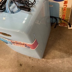 多機能冷温庫・AC/DCの2電源式 K JapanのSKJ-20RF、冷却と保温の両方の機能を備えた多機能冷温庫の画像
