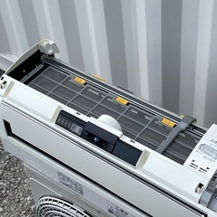 格安 ! ! ◇日立 エアコン 6畳用 2017年製 ecoこれっきり 自動お掃除100V RAS-KE22G 洗浄済み ! 取付け可 ! ルーバー破損の画像