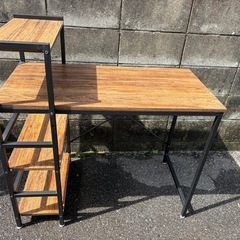 学習机、4000円の画像