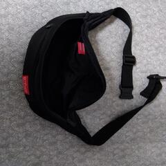 Manhattan Portage マンハッタンポーテージ ウエストバッグ ブラックの画像