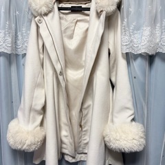 ROJITA バックリボンフーディーコート　の画像