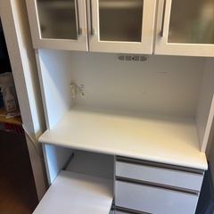 【お譲りします】食器棚　キッチンボード
の画像