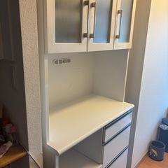 【お譲りします】食器棚　キッチンボード
の画像