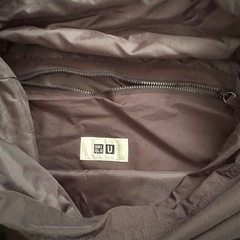 ユニクロ　UNIQLO　ドローストリングショルダーバッグ　の画像