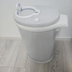 【⠀決定済 】おむつ ゴミ箱 ubbiの画像