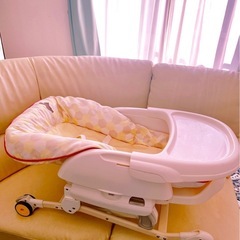 コンビ　ハイローチェア   ネムリラ  　くまのプーさん　の画像