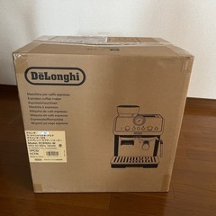 デロンギ エスプレッソマシンの画像