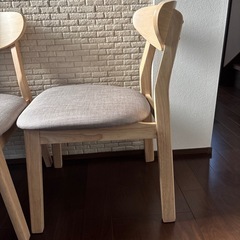 美品
ダイニングチェア2脚とベンチほぼ未使用3点セット の画像