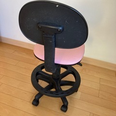 昇降機能付き回転チェアーの画像