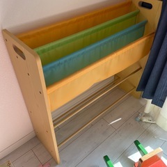雑誌用ラックの画像