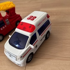 音が出る働く車4台の画像
