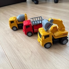 変身する車3台の画像