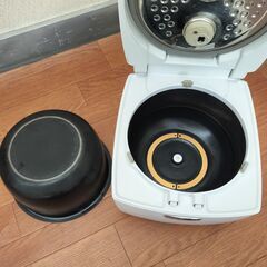 MITSUBISHI NJ-VE102-W 炊飯器 1.0Lの画像