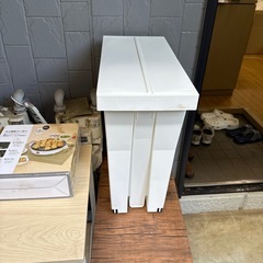9:6 14時まで！ニトリ折りたたみテーブル、椅子ほかの画像