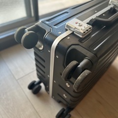 スーツケースの画像